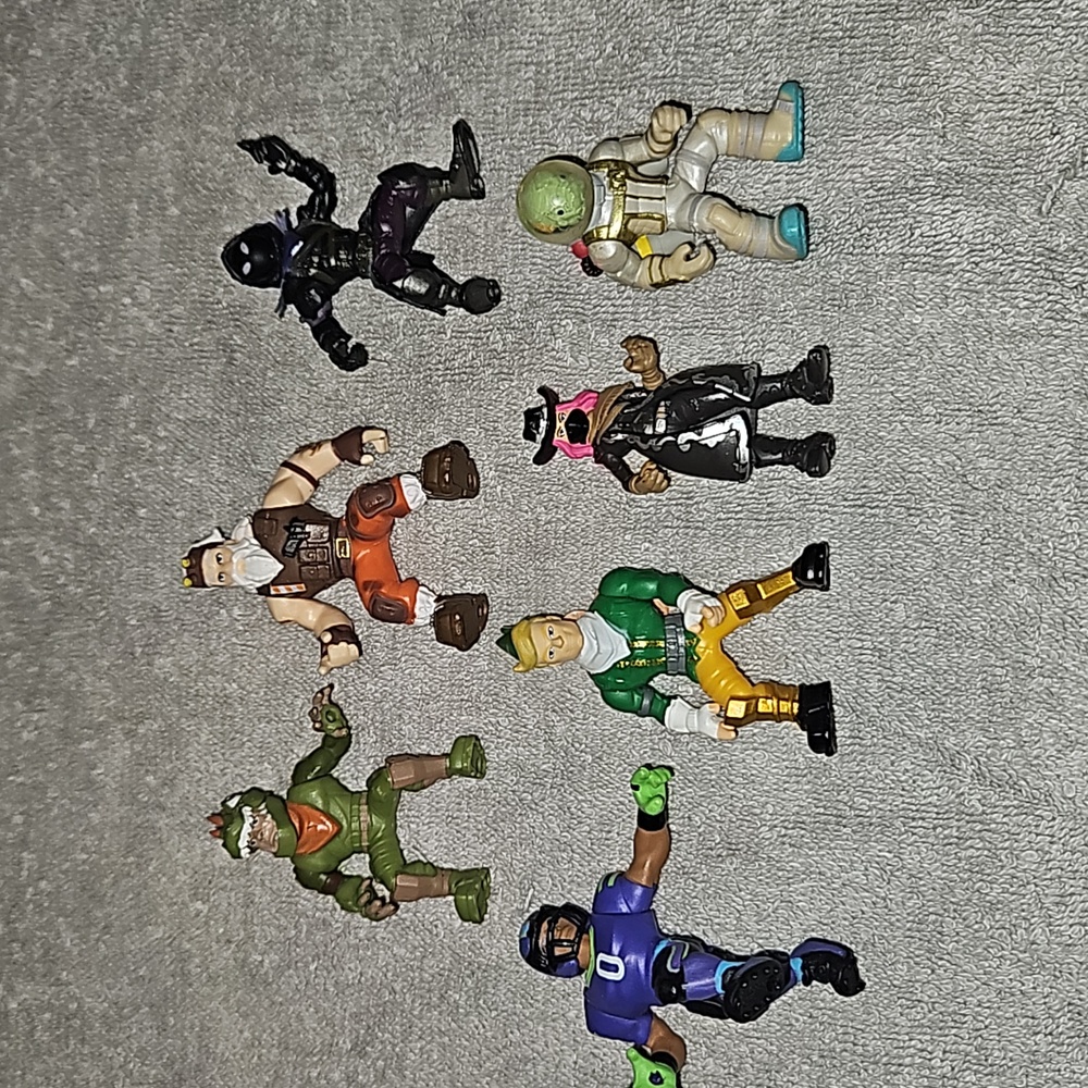 Fortnite 2 inch figures